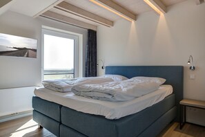 4 soverom, strykejern/-brett, wi-fi og sengetøy