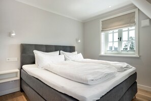 3 Schlafzimmer, Zimmersafe, Bügeleisen/Bügelbrett, WLAN