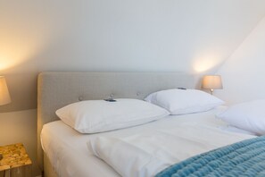 2 bedrooms, iron/ironing board, WiFi, bed sheets - Willms Living, Ocean - Ganz nah an den Tinnumer Wiesen. Luxusbad. Sehr Gutes Preis (Sylt)