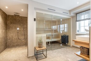 Sauna - Osterhuus No. 36 - Ein Traum Unter Reet - Feinste Materialien, Hochwertige Technik und Viel Platz (Wenningstedt-Braderup (Sylt))