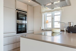 Unclassified image, 2 of 25, button - Oceanhouse,strandgut, App. 2 - Das Strandgut Offeriert Ihnen Strandnähe und ein Wohnambiente par (Wenningstedt-Braderup (Sylt))