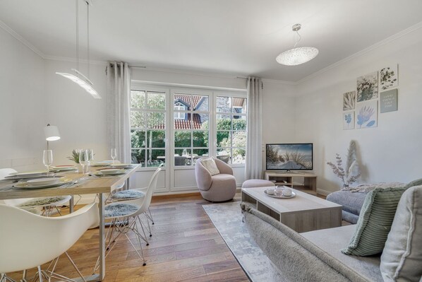 TV, stereo - Middel Hüs - Das Ferienhaus Middel Hüs in Westerland ist Perfekt für Einen Familienurlaub (Sylt)