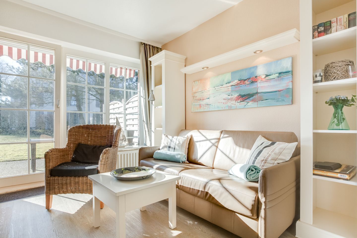 電視、DVD 播放機、音響