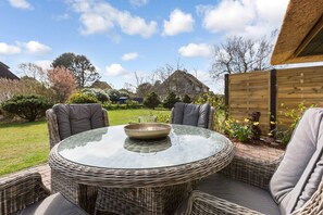 صورة غير مصنفة، 3 من 23، زرّ