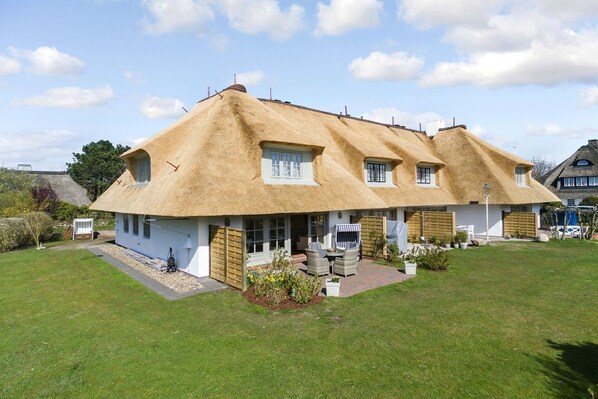 Exterior - Lüüvwai 7, Whg. Dickel - Sie Suchen ein Urlaubsdomizil in Einem der Beliebtesten Orte der Insel (Sylt-Ost)