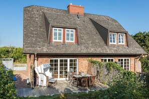 Outdoor dining - Heide Hüs - Entspannung, das Wattenmeer vor der Tür und ein Gemütliches Ferienhaus auf Sylt (Sylt-Ost)