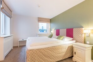 Unclassified image, 5 of 23, button