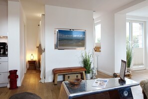 Unclassified image, 3 of 26, button - Sylter Stubn - 1-raum Appartement im EG mit ca. 42 m² Nutzfläche für bis zu Zwei Personen (Westerland (Sylt))