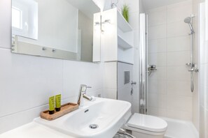 Unclassified image, 3 of 22, button - Ringelgans - Urlaub im Herzen von Westerland, das Erleben Sie in dem Appartement Ringelgans (Sylt)