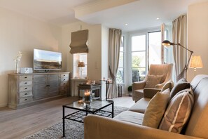 Unclassified image, 2 of 27, button - Dünen & Meer, App. 2 Dünen-nest - In Strandnaher und Dennoch Zentraler Lage Gelegenes 3-raum (Sylt)