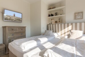 Unclassified image, 5 of 27, button - Dünen & Meer, App. 2 Dünen-nest - In Strandnaher und Dennoch Zentraler Lage Gelegenes 3-raum (Sylt)