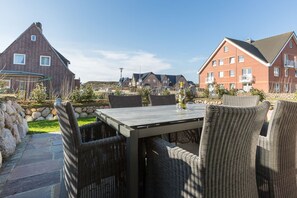 Outdoor dining - Strân Hüs 1 - Lage: es Geht Kaum Strandnäher ! Komfort: Superb. Wohlfühlfaktor: Immens Hoch ! (Sylt)