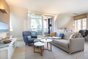 Televisión, reproductor de DVD y estéreo 