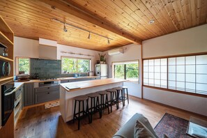 Dining - Hakuba Bliss Cottage (Hakuba)