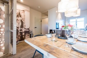 Dining - Hafen27list, Meeresrauschen, Haus 4 - Design, Reichlich Platz, Meerblick, Garagenstellplätze - was (List)