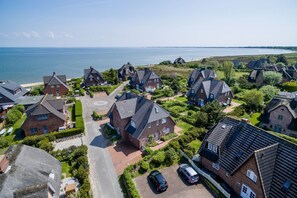 Unclassified image, 2 of 25, button - Wattrosé - In Ruhiger, Sehr Wattnaher Lage Gelegenes 2-raum Appartement im Erdgeschoss (Sylt-Ost)