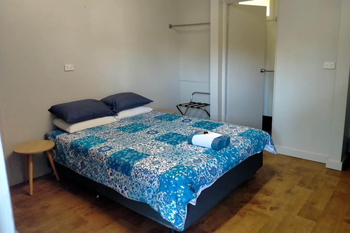 Standard-Vierbettzimmer | Kostenloses WLAN, Bettwäsche
