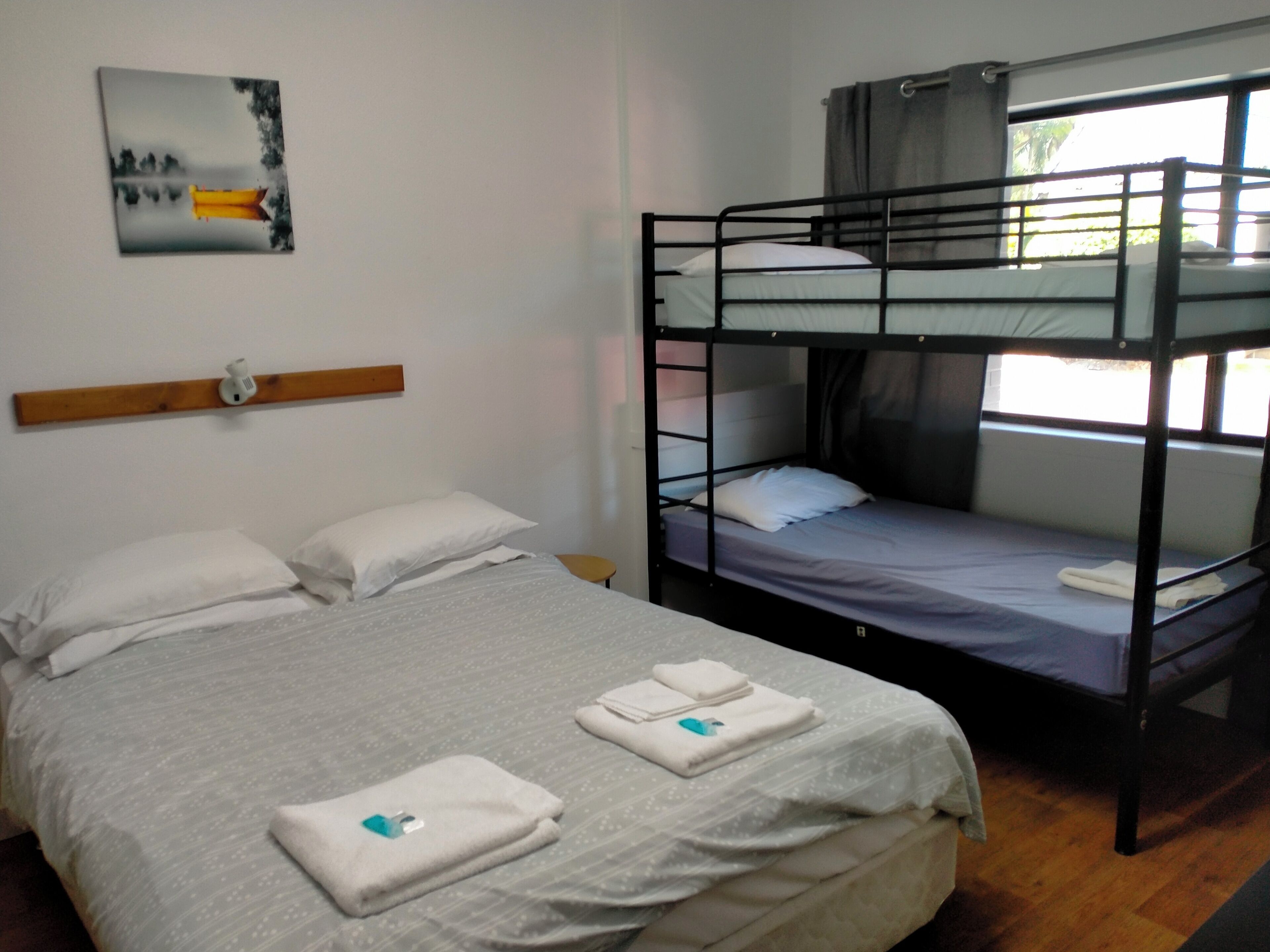 Dobbeltrom – standard | Wi-fi (inkludert) og sengetøy