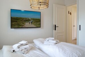 1 bedroom, iron/ironing board, WiFi, bed sheets - Friesische Str. 25a - Whg. 4 - Dieses Gemütliche Wohlfühl-domizil Erwartet Sie im Herzen der Insel (Sylt)