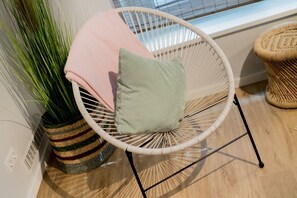 صورة غير مصنفة، 3 من 23، زرّ