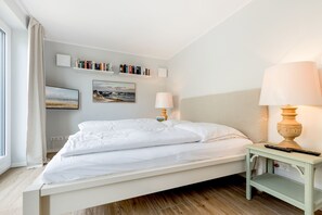 2 عدّة غرف نوم ومكواة/لوح كي وواي فاي وملاءات أسرّة