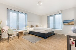 2 chambres, fer et planche à repasser, Wi-Fi, draps fournis