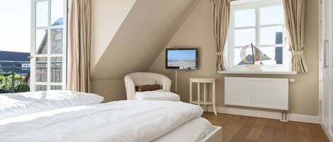 4 soverom, strykejern/-brett, wi-fi og sengetøy