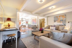 Nicht klassifiziertes Bild, 2 von 52, Schaltfläche