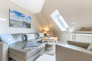 TV, DVD player, stereo - Strandresidenz, Wohnung Langeneß - Den Strandübergang Nahezu vor der Haustür? Dann ist die (Sylt)