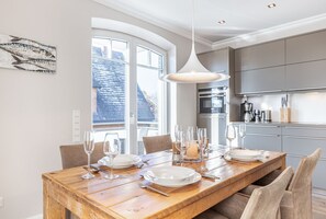 Dining - Landhaus Berthin-bleeg, App. 6 Horizont - Im Herzen von Wenningstedt Erwartet Sie das Landhaus (Wenningstedt-Braderup (Sylt))