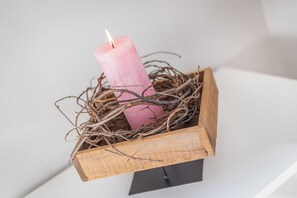 Unclassified image, 4 of 28, button