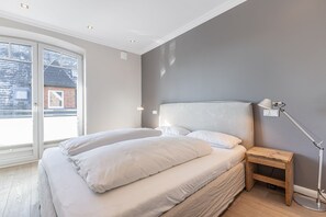 1 bedroom, iron/ironing board, WiFi, bed sheets - Landhaus Berthin-bleeg, App. 6 Horizont - Im Herzen von Wenningstedt Erwartet Sie das Landhaus (Wenningstedt-Braderup (Sylt))