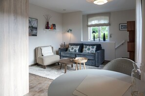 TV, DVD player, stereo - Landhaus Berthin-bleeg, App. 4 Buhne 4 - Top Lage. Luxuriöse Ausstattung. Wellness im Hause (Wenningstedt-Braderup (Sylt))