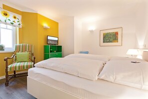 3 多间卧室、熨斗/熨衣板、WiFi、床单