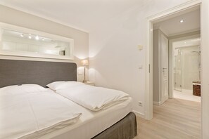 2 bedrooms, in-room safe, iron/ironing board, WiFi