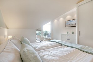 1 slaapkamer, een strijkplank/strijkijzer, wifi, beddengoed