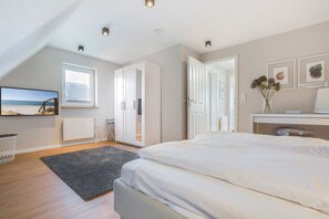 3 habitaciones, escritorio, tabla de planchar con plancha y wifi 