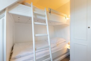 Unclassified image, 3 of 29, button - Carin, App. 2 - 3-raum-de-luxe-appartement in Idyllischer Dorfteichlage (Wenningstedt-Braderup (Sylt))