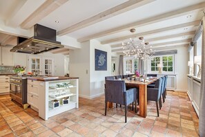 Imagen sin descripción, 2 de 25, botón