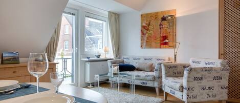 Tv, dvd-spelare och en stereo