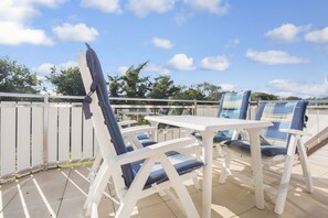 Outdoor dining - Carin, App. 5 - De-luxe Dorfteich-flair (Wenningstedt-Braderup (Sylt))