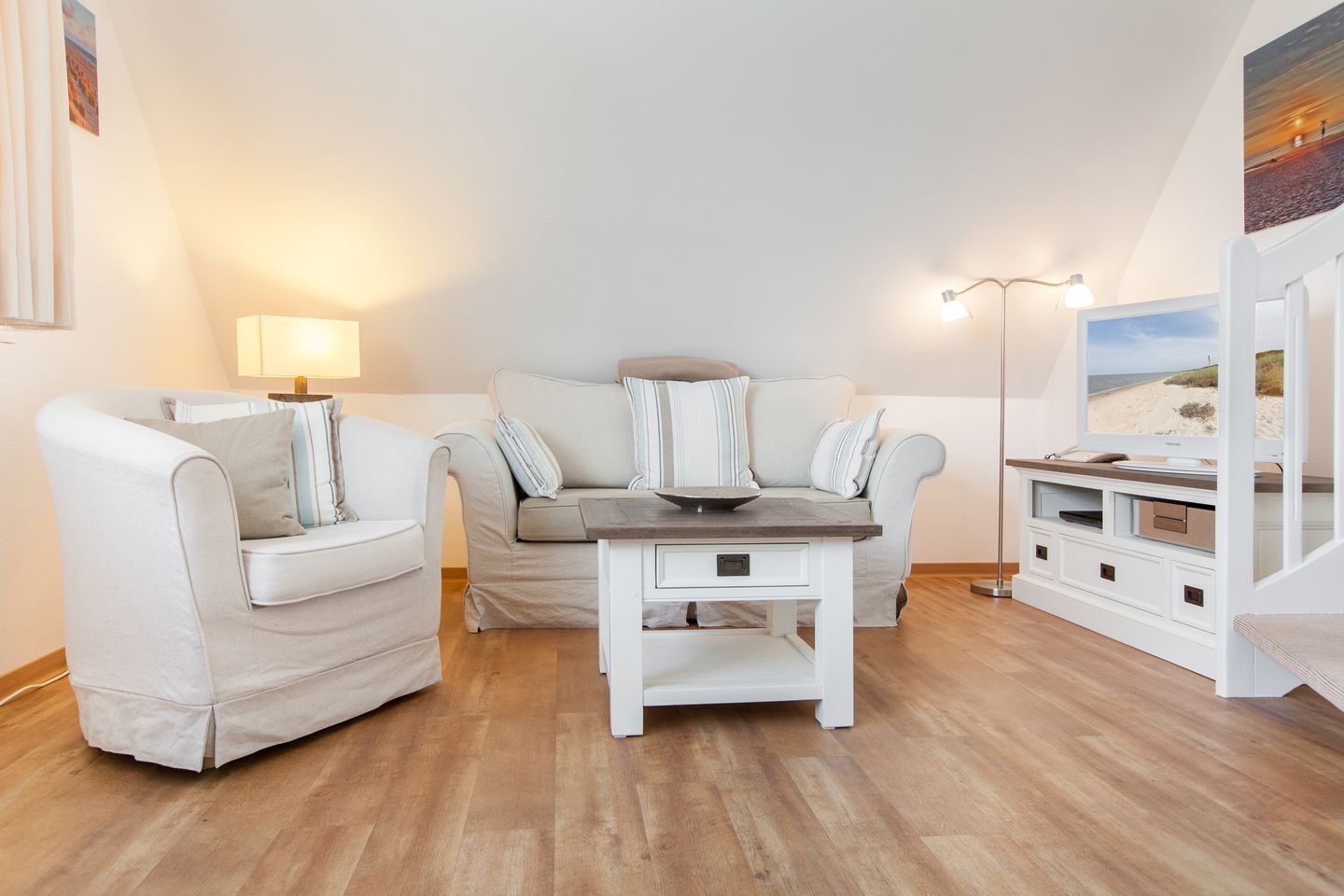 Fernseher, Stereoanlage