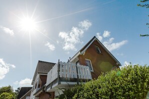 Unclassified image, 3 of 19, button - Hus-de-hahn - Wohnung 2 - Das Vielleicht Beste Beispiel für Geradliniges Design Unter Vielen (Sylt)