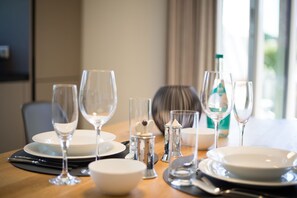 Unclassified image, 5 of 26, button