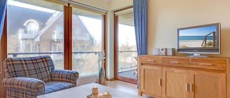 Fernseher, Stereoanlage