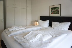 2 bedrooms, iron/ironing board, WiFi, bed sheets - Fortuna, App. 14 - Urlaub im Herzen Wenningstedts für bis zu 4 Personen (Wenningstedt-Braderup (Sylt))