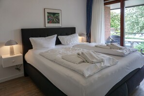 2 室のベッドルーム、アイロン / アイロン台、WiFi、ベッドシーツ