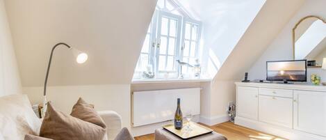 Fernseher, Stereoanlage