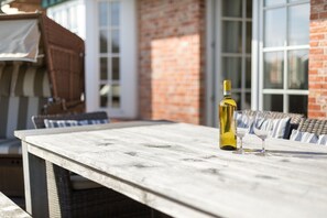 Outdoor dining - Haus am Strand, Beachfront - Strand, Meer & Luxus (Wenningstedt-Braderup (Sylt))