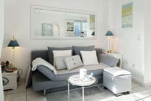 TV, stereo - Am Kurpark, App. 4 - Wohlfühl-appartement in Bester Lage. Nur Wenige Meter zum Strand (Wenningstedt-Braderup (Sylt))